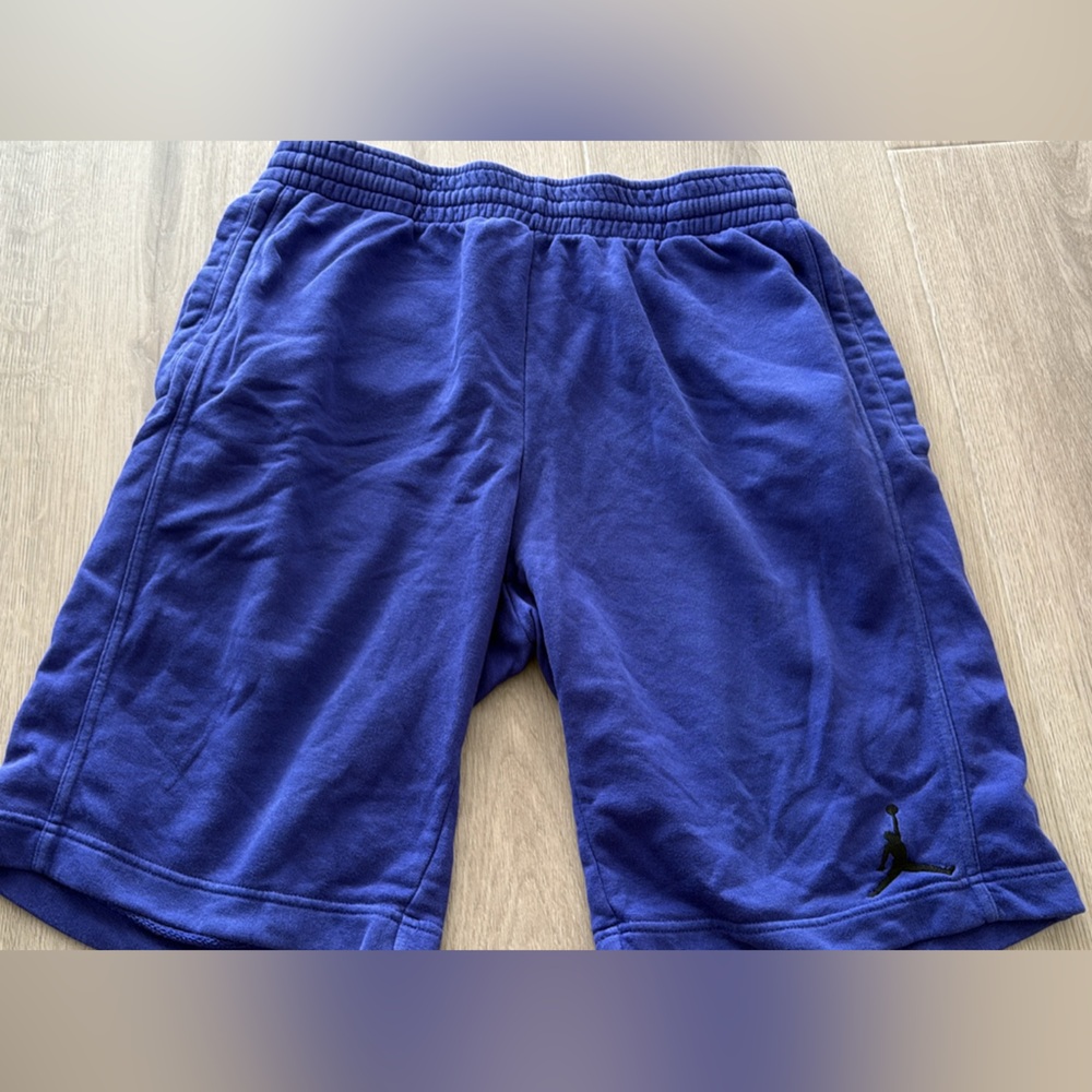 Jordan purple men’s shorts large
